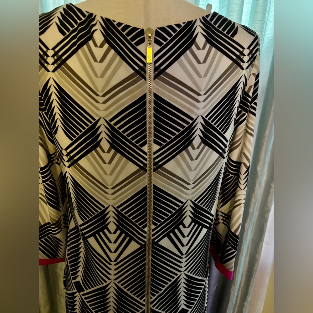2590 - Eliza J Black and White Geometric Dress with Pink Trim NWT SIZE 8 - Picture 5 of 14